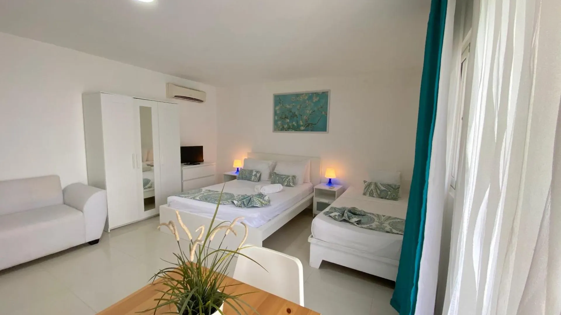 ***** アパートホテル Olas De Sol Caribe Playa Los Corales プンタ・カナ ドミニカ共和国
